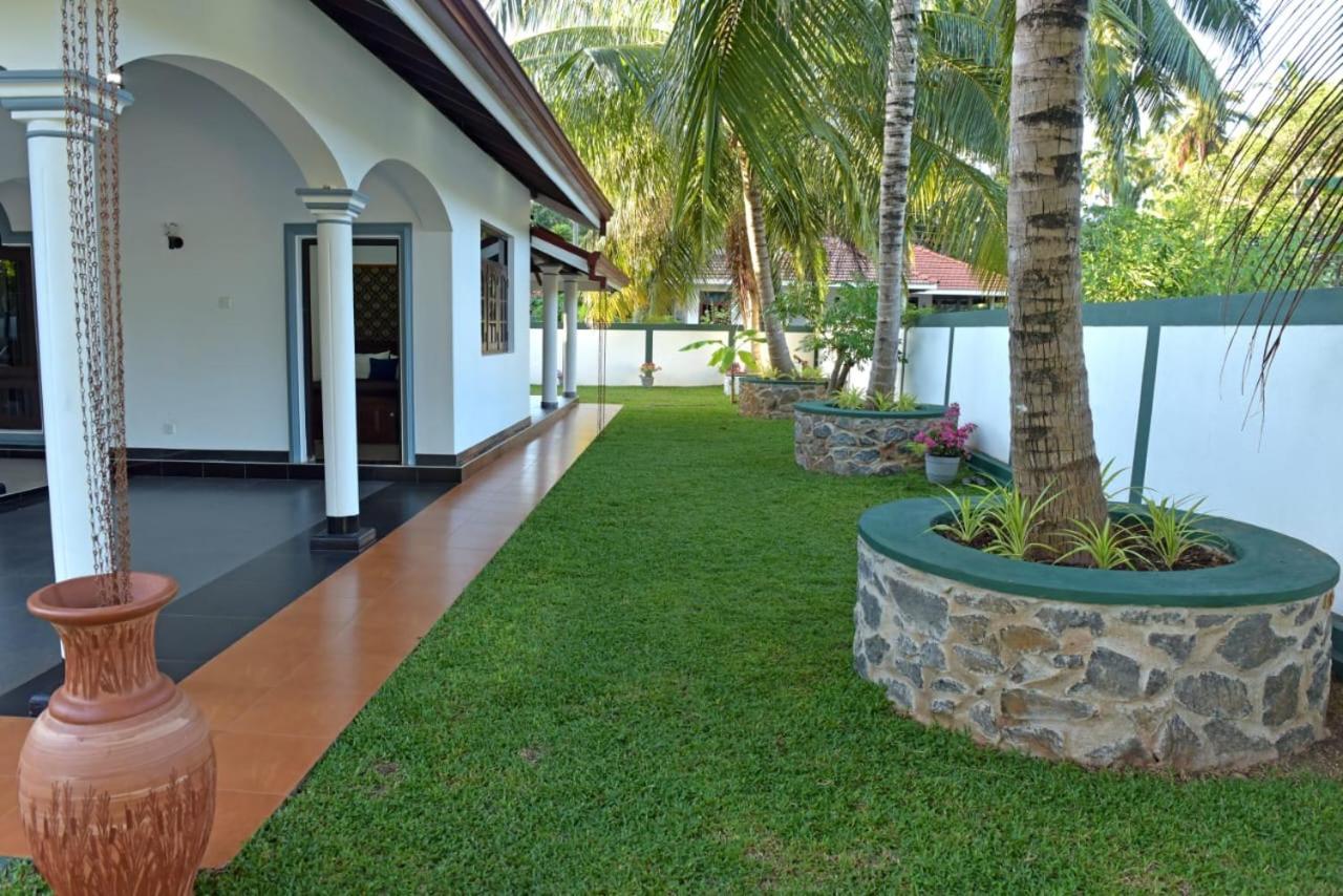 Sri Ra'anana Villa